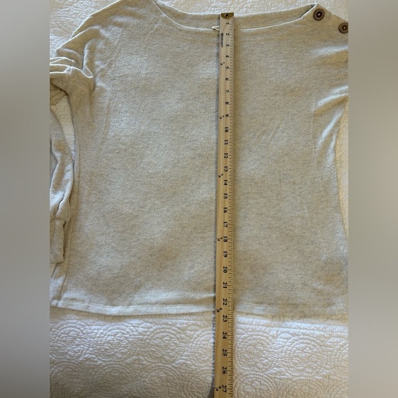 Promesa Off the Shoulder Cream Sweater. Luxe Neutral. - Picture 9 of 10